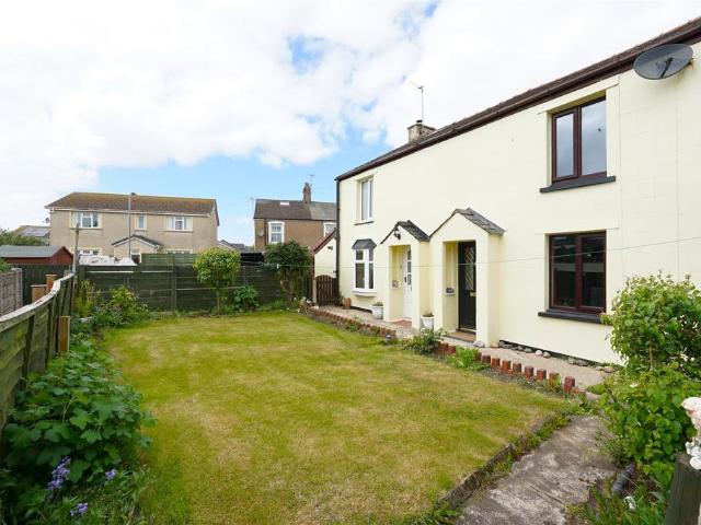 2 bedroom semi detached house for sale