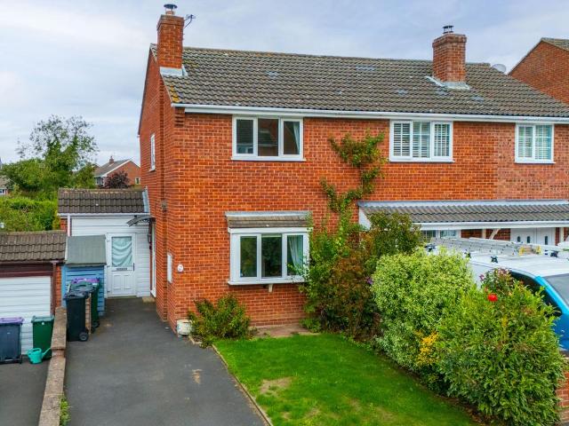 2 bedroom semi detached house for sale