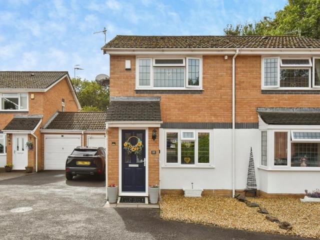 2 bedroom semi detached house for sale