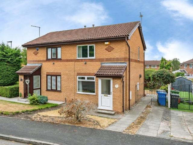 2 bedroom semi detached house for sale