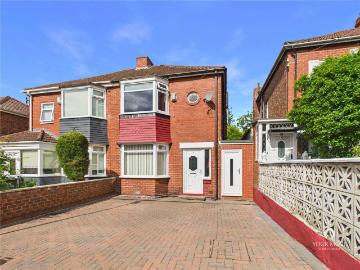 2 bedroom semi detached house for sale