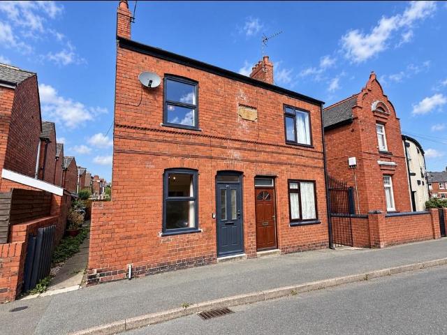 2 bedroom semi detached house for sale