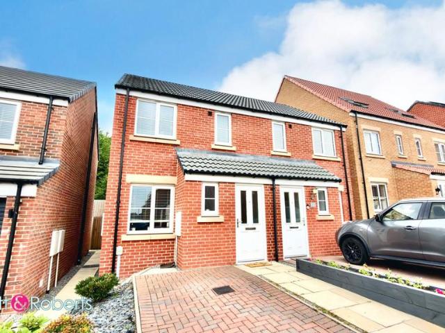 2 bedroom semi detached house for sale