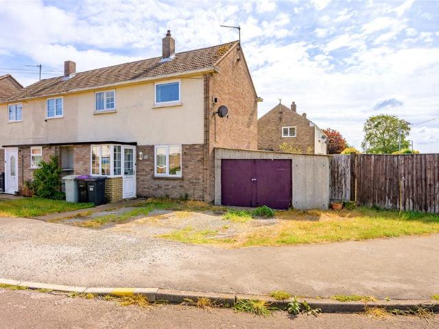 2 bedroom semi detached house for sale