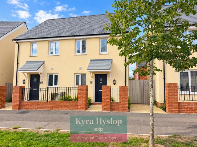 2 bedroom semi detached house for sale