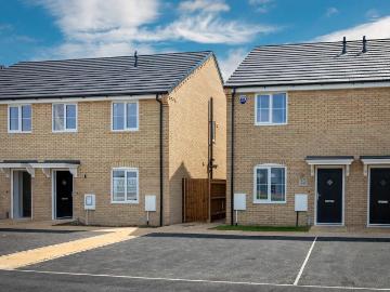 2 bedroom semi detached house for sale