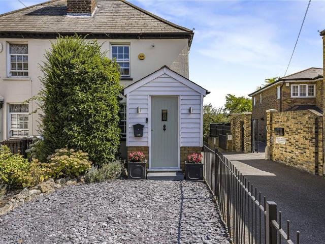 2 bedroom semi detached house for sale