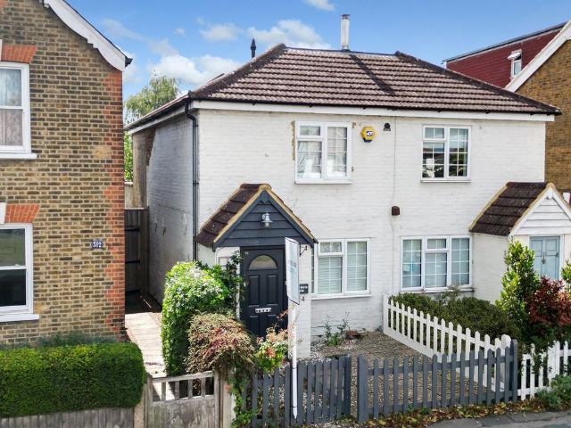 2 bedroom semi detached house for sale
