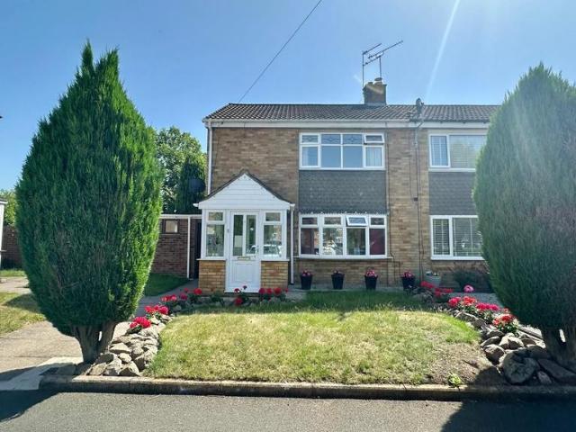 2 bedroom semi detached house for sale