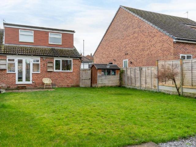 2 bedroom semi detached house for sale