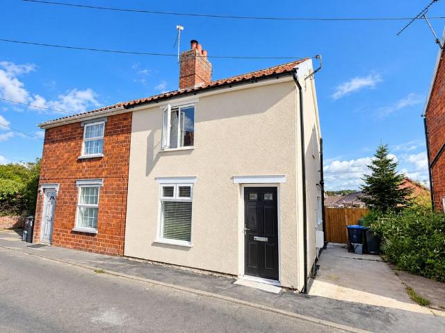 2 bedroom semi detached house for sale
