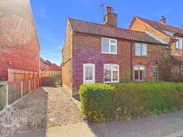 2 bedroom semi detached house for sale