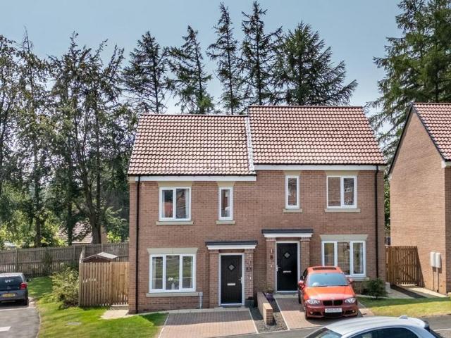 2 bedroom semi detached house for sale