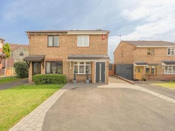2 bedroom semi detached house for sale