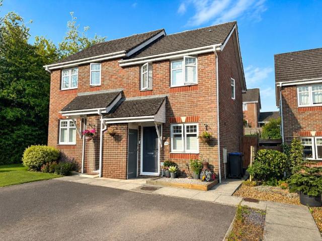 2 bedroom semi detached house for sale