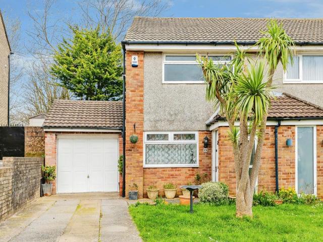 2 bedroom semi detached house for sale