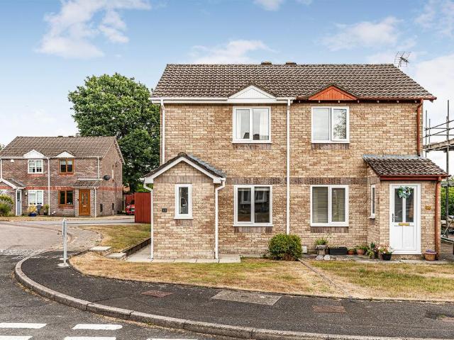 2 bedroom semi detached house for sale