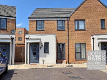 2 bedroom semi detached house for sale