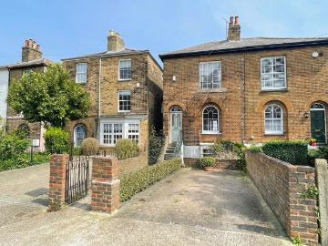 2 bedroom semi detached house for sale