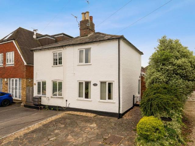 2 bedroom semi detached house for sale