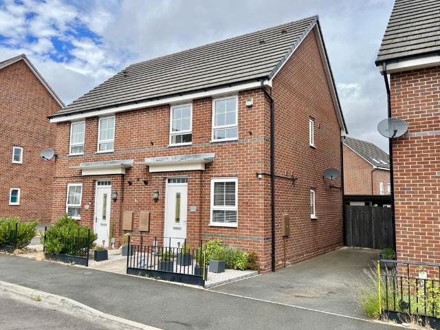 2 bedroom semi detached house for sale