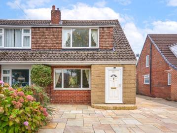 2 bedroom semi detached house for sale