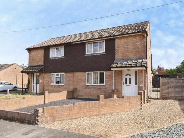 2 bedroom semi detached house for sale