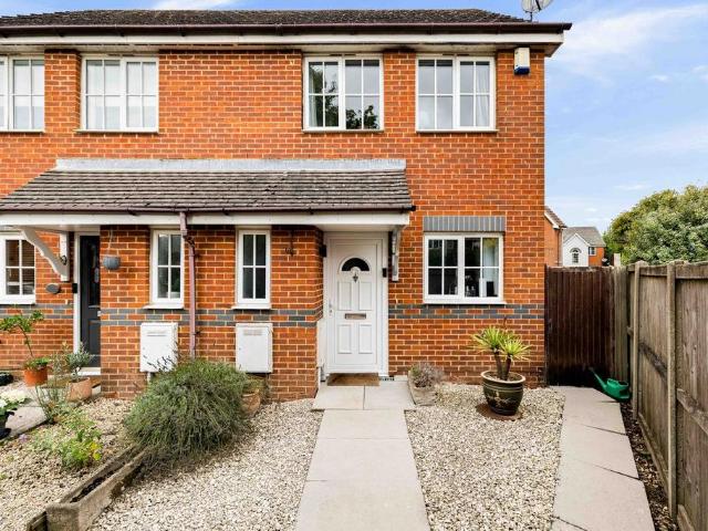 2 bedroom semi detached house for sale