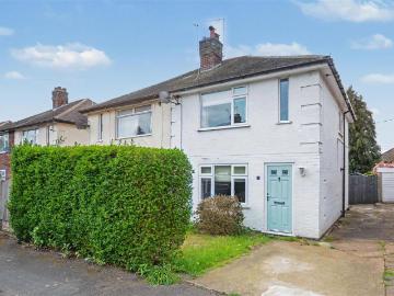 2 bedroom semi detached house for sale