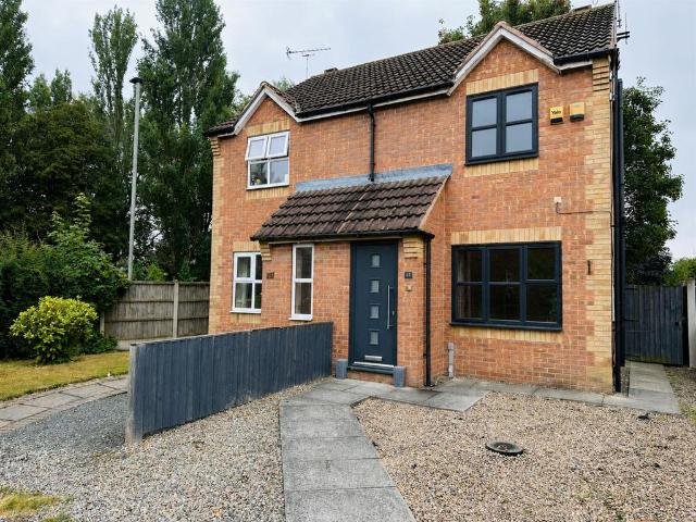2 bedroom semi detached house for sale
