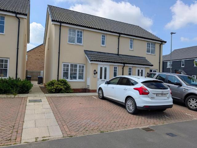 2 bedroom semi detached house for sale