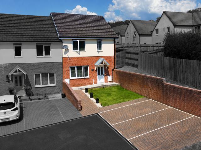 2 bedroom semi detached house for sale