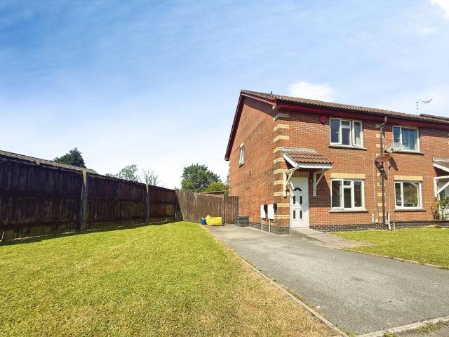 2 bedroom semi detached house for sale