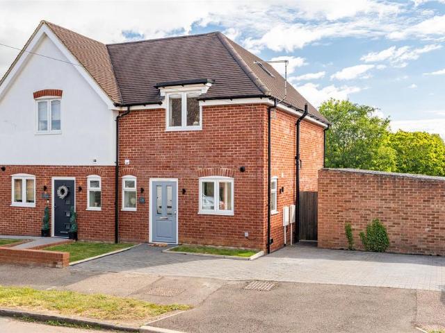 2 bedroom semi detached house for sale