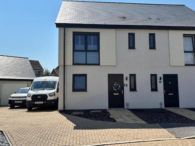 2 bedroom semi detached house for sale