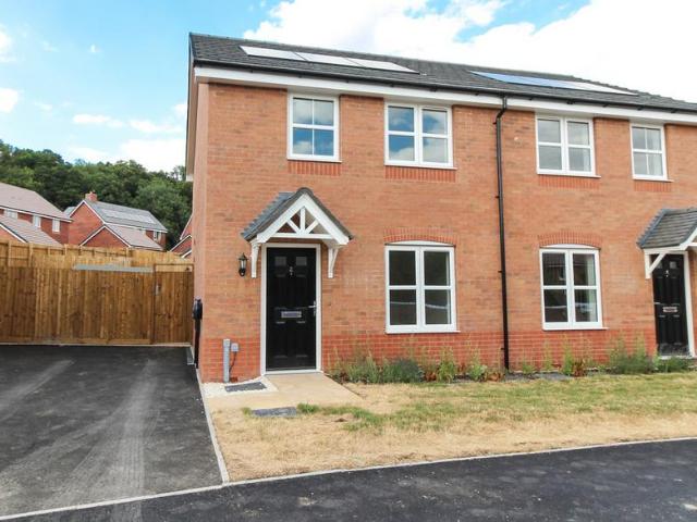2 bedroom semi detached house for sale