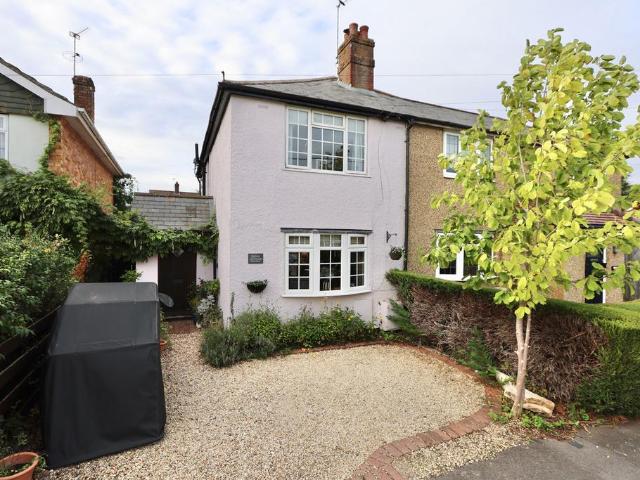2 bedroom semi detached house for sale