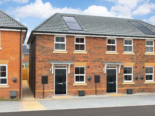 2 bedroom semi detached house for sale
