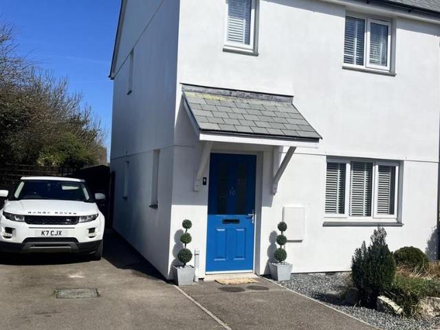 2 bedroom semi detached house for sale