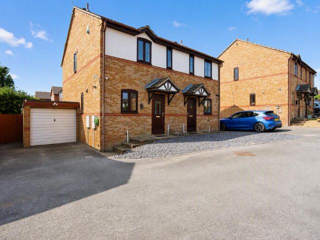 2 bedroom semi detached house for sale