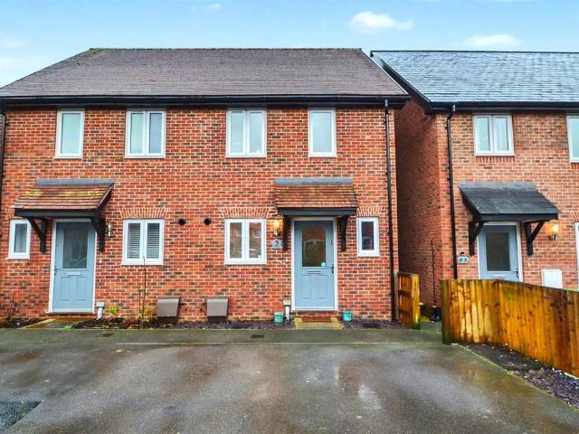 2 bedroom semi detached house for sale
