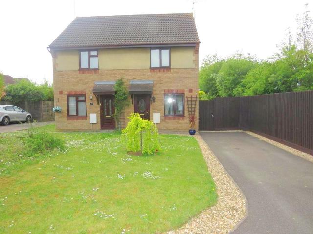 2 bedroom semi detached house for sale