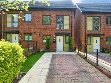 2 bedroom semi detached house for sale