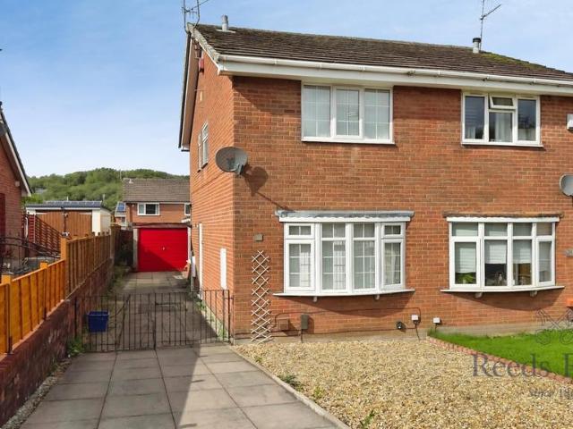 2 bedroom semi detached house for sale