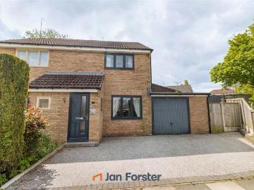 2 bedroom semi detached house for sale