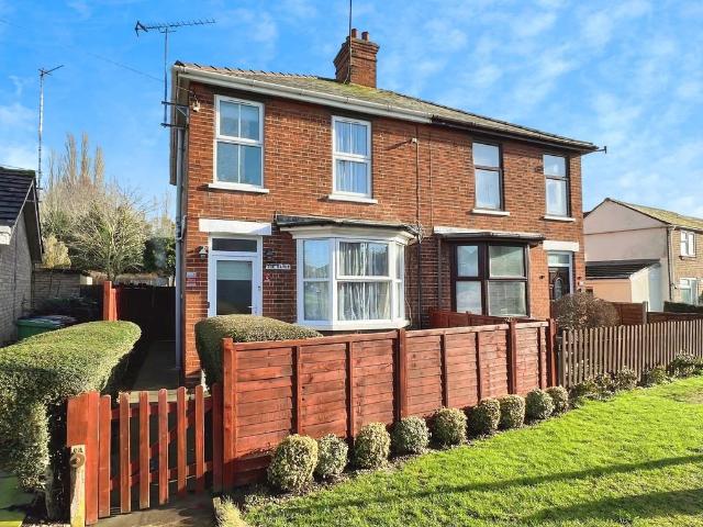 2 bedroom semi detached house for sale