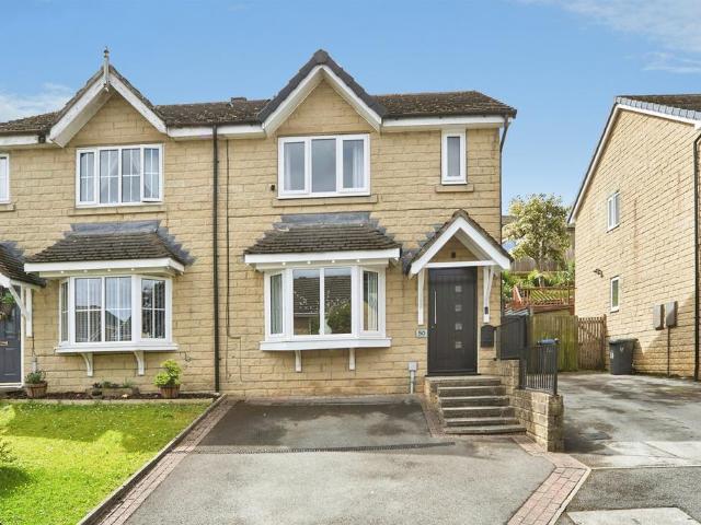 2 bedroom semi detached house for sale