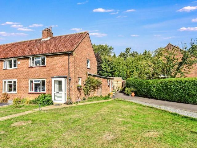 2 bedroom semi detached house for sale