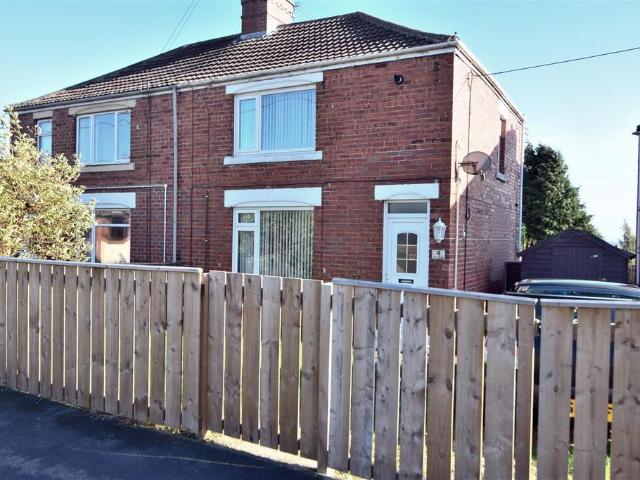 2 bedroom semi detached house for sale