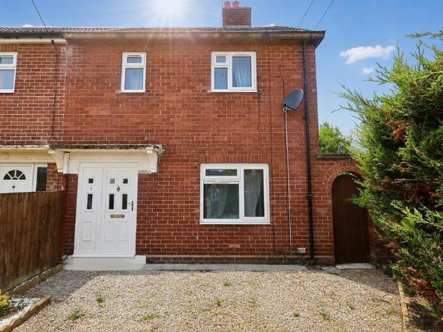 2 bedroom semi detached house for sale